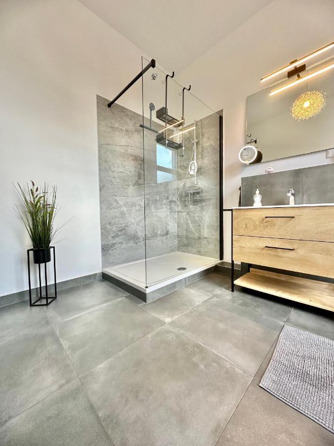 Exklusives City-Apartment Im Herzen Oldenburgs Mit Balkon Und Parkplatz A36 Luaran gambar