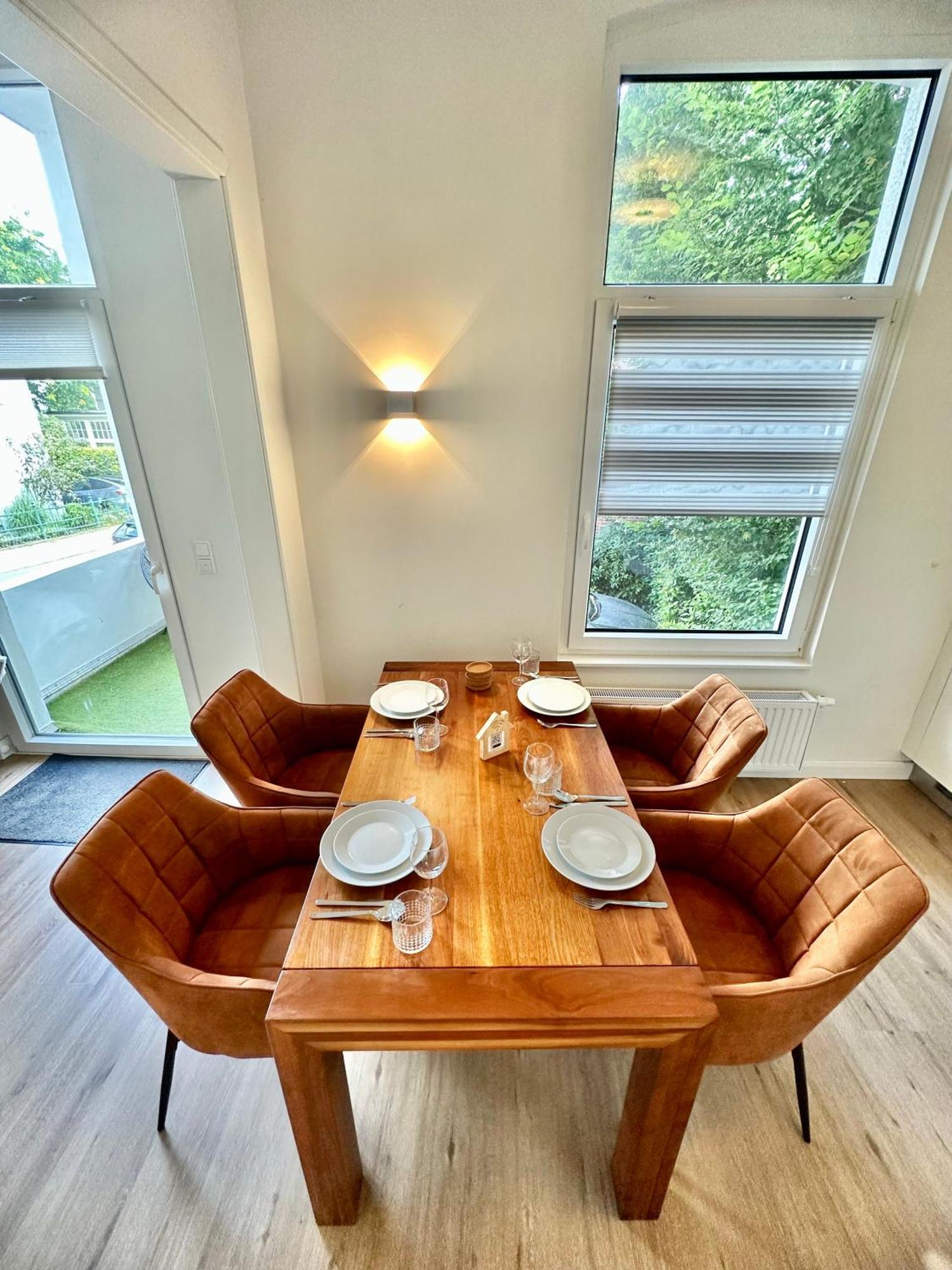 Exklusives City-Apartment Im Herzen Oldenburgs Mit Balkon Und Parkplatz A36 Luaran gambar